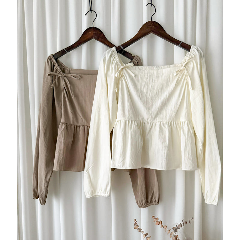 Ribbon Blouse 橡筋方領蝴蝶裝飾假修腰裙擺上衣/ BU9075 (Milktea sold out )