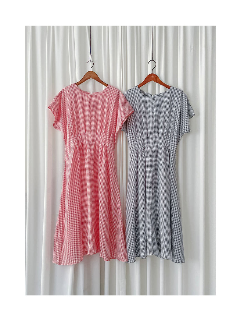 Daily Audrey Dress 輕優雅低調小格子後橡筋連身裙 / DS9951 (Black Sold out)