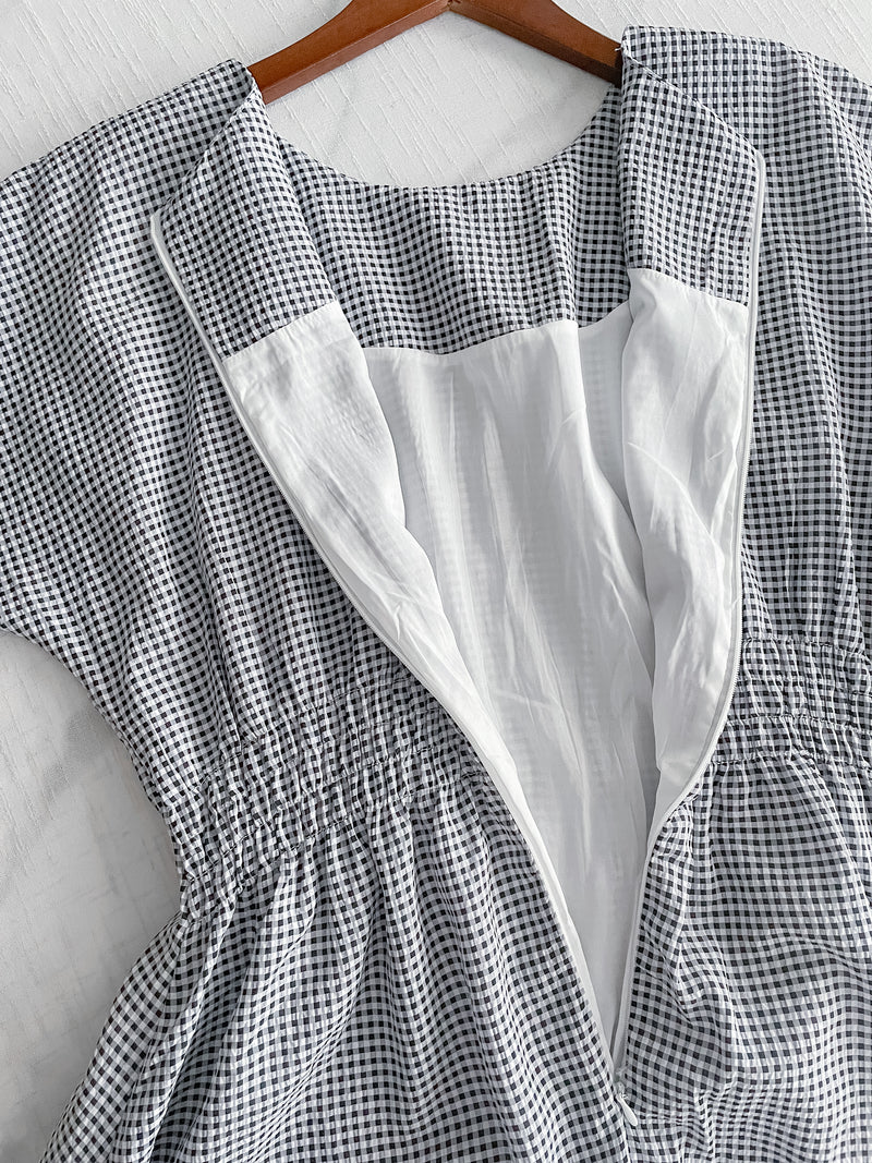 Daily Audrey Dress 輕優雅低調小格子後橡筋連身裙 / DS9951 (Black Sold out)
