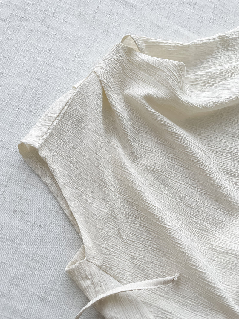 Beige Belt Blouse 高質感素色設計腰帶上衣 / TP9165