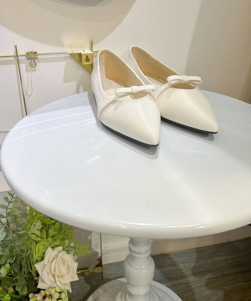 (不刮腳足碼款～) White point ribbon, flats/ SH8128 （所有鞋款需訂貨)