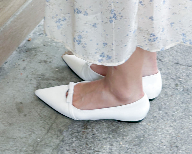 (不刮腳足碼款～) White point ribbon, flats/ SH8128 （所有鞋款需訂貨)