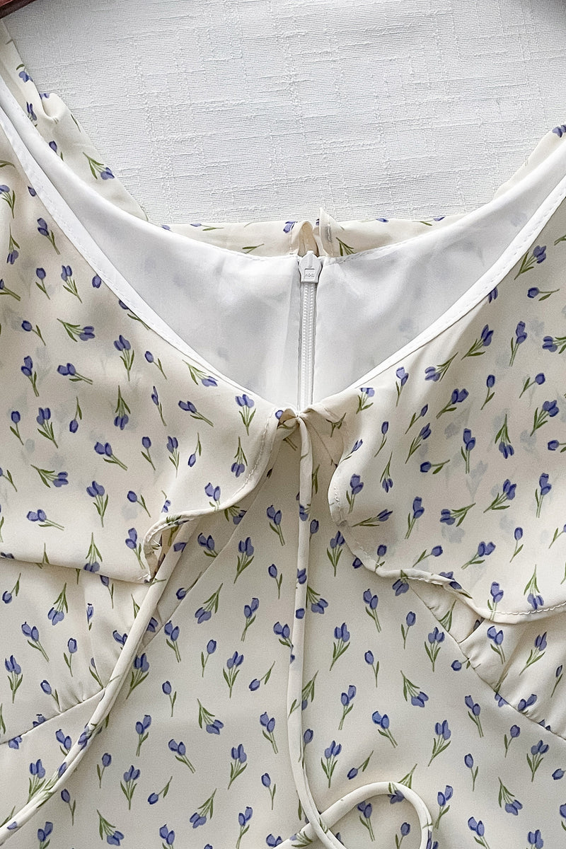 [限量現貨回歸 White］Ruffle Collar Floral Dress  V領荷葉邊碎花顯瘦連身裙/ DS9950