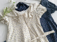 [限量現貨回歸 White］Ruffle Collar Floral Dress  V領荷葉邊碎花顯瘦連身裙/ DS9950