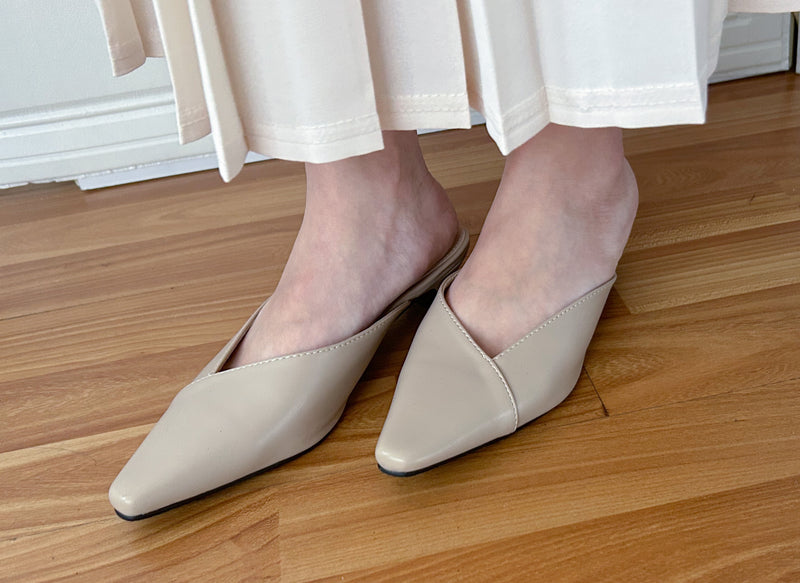 (同平底差唔多穩) 輕優雅小踭mule point shoes/ SH8127 （所有鞋款需訂貨)
