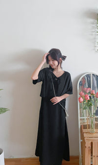 // 售完即止🏃‍♀️// black ribbon, Set 黑色小外套防皺吊帶裙套裝/ DS9559