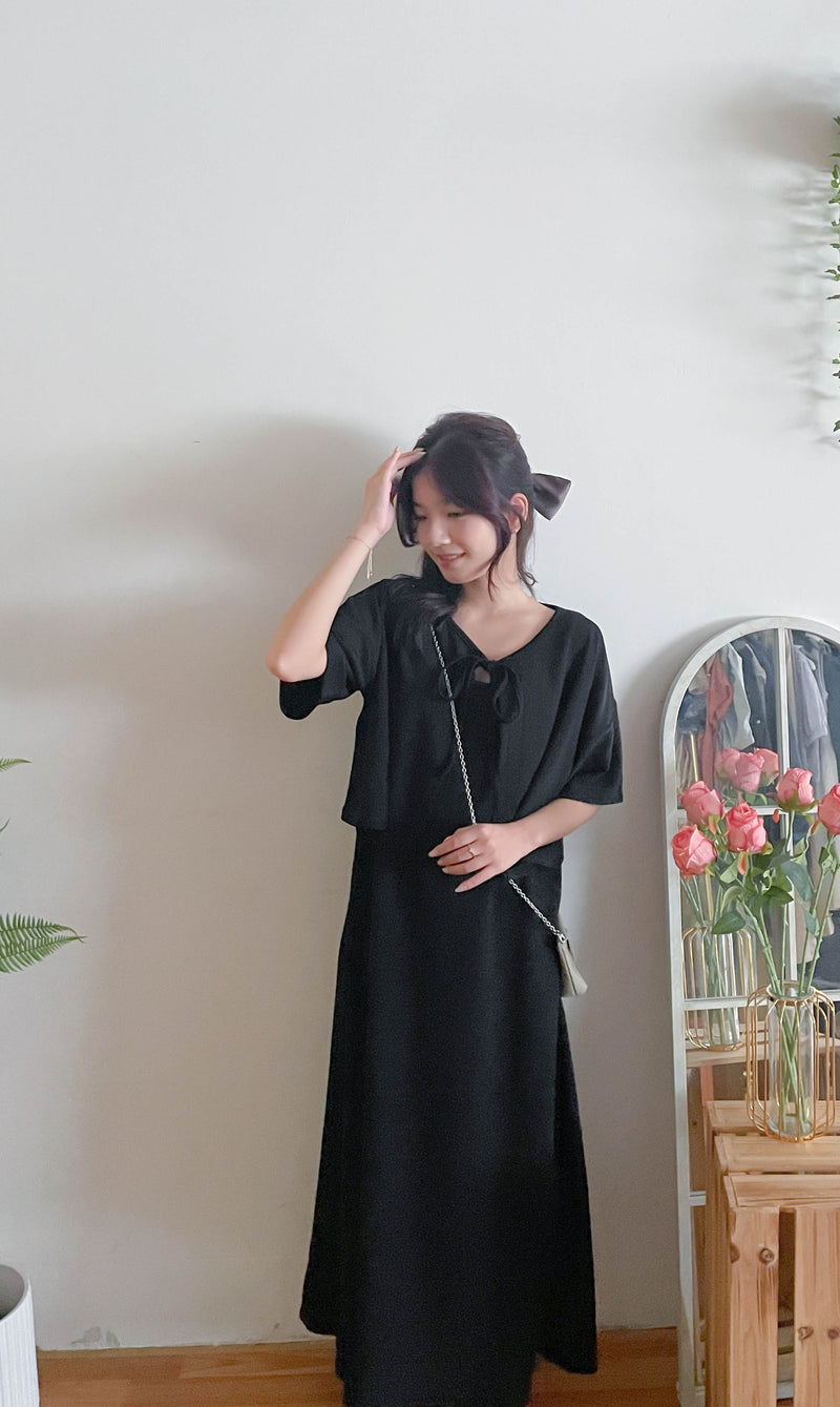 // 售完即止🏃‍♀️// black ribbon, Set 黑色小外套防皺吊帶裙套裝/ DS9559