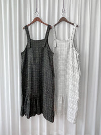 Tweed Vest Dress 十字線棉布寬鬆魚尾吊帶裙/ DS1001 (pre-order white)
