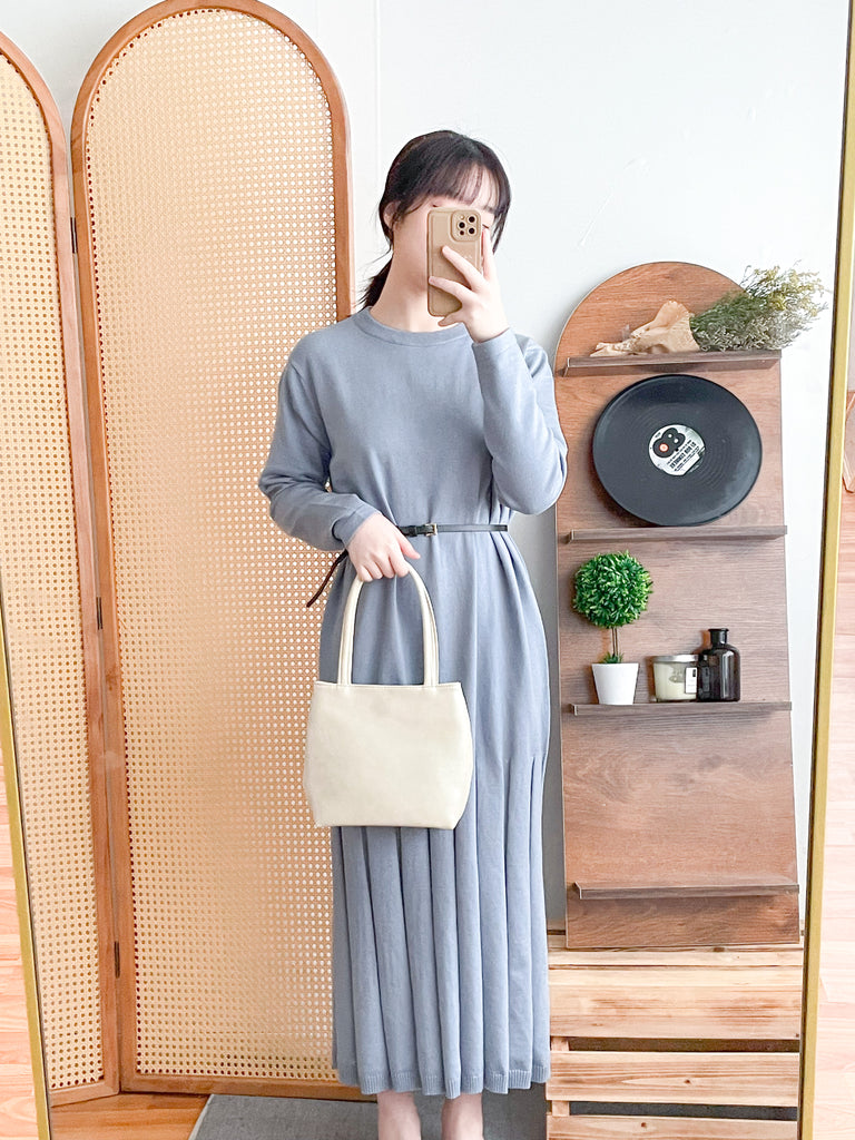 Knit Pattern 裙尾壓紋直身針織裙, Dress/ DS9418 (blue sold out)