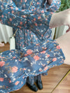 [限量現貨回歸]   Blue Flower Dress V領藍調花布遮肉皺皺布連身裙/ DS9740