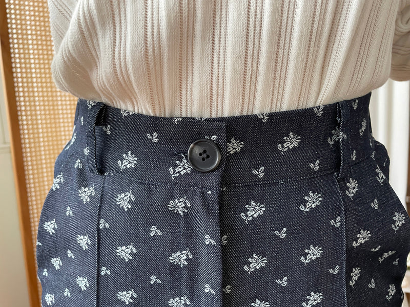 Floral Pattern Pants 花束印花牛仔色西褲/ PT8439