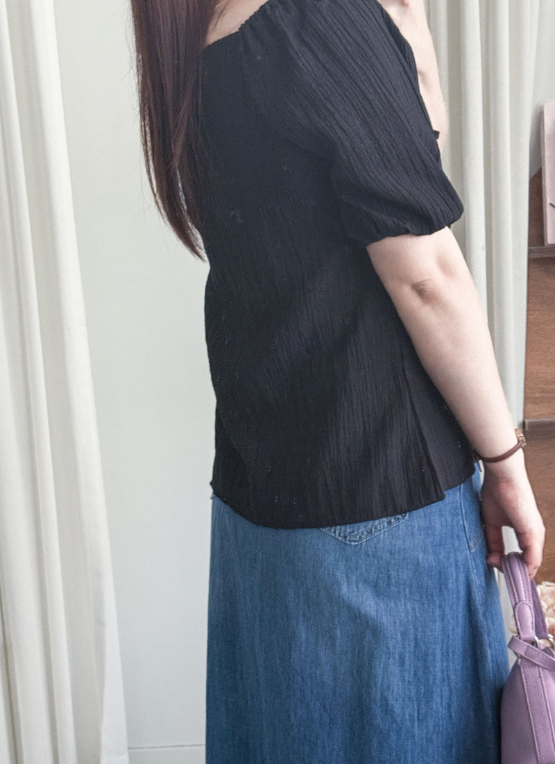 Collar blouse 小特別設計領口上衣/ BU9106