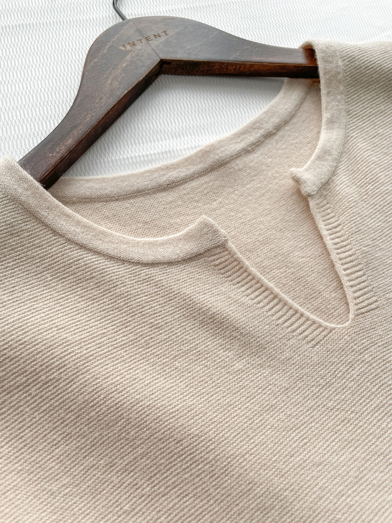 Knit Fishtail Dress 圓V領寬鬆裙身顯瘦魚尾針織連身裙/ DS1005