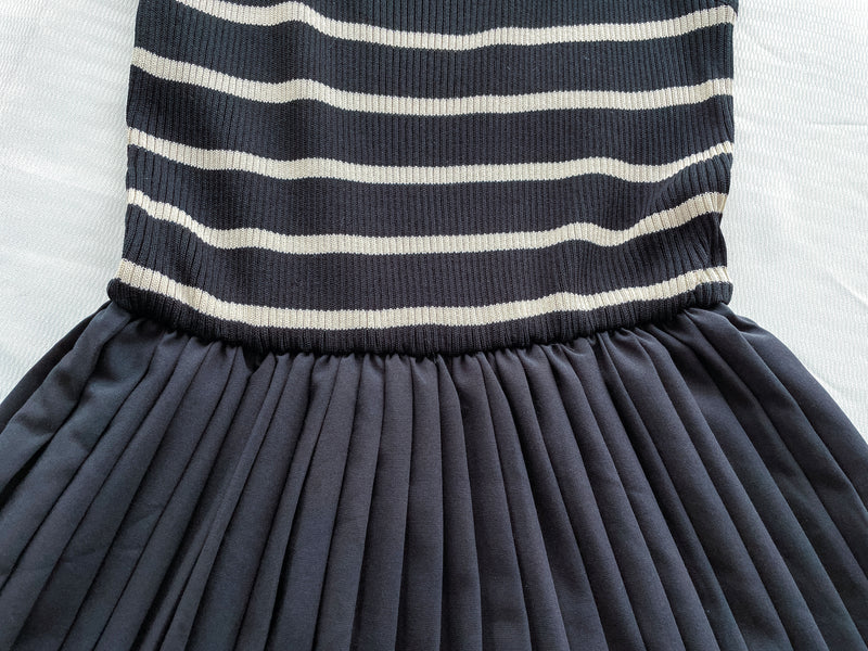 Stripe Dress Set 法式舒適防毛彈性線料外套及百褶連身裙/ SE8092 （pre-order)