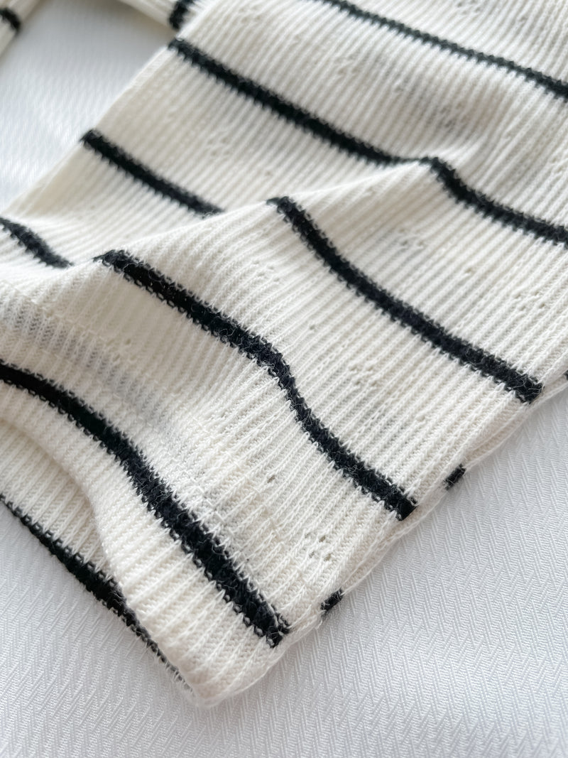 Floral Stripe Top 法式橫條紋花形小洞舒適上衣/ TP9190