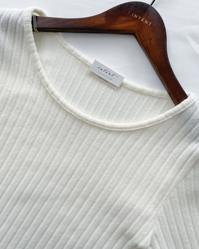 Comfy Stripe Tee 百搭暗直紋喇叭手袖舒適上衣 / TP9197