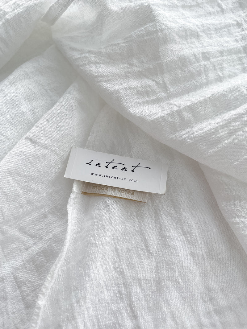 Chiffon Blouse 方領不規則衣身飄逸上衣/ BU9124