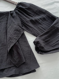 Chiffon Blouse 方領不規則衣身飄逸上衣/ BU9124