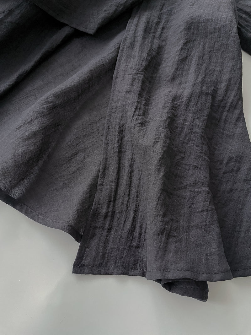 Chiffon Blouse 方領不規則衣身飄逸上衣/ BU9124