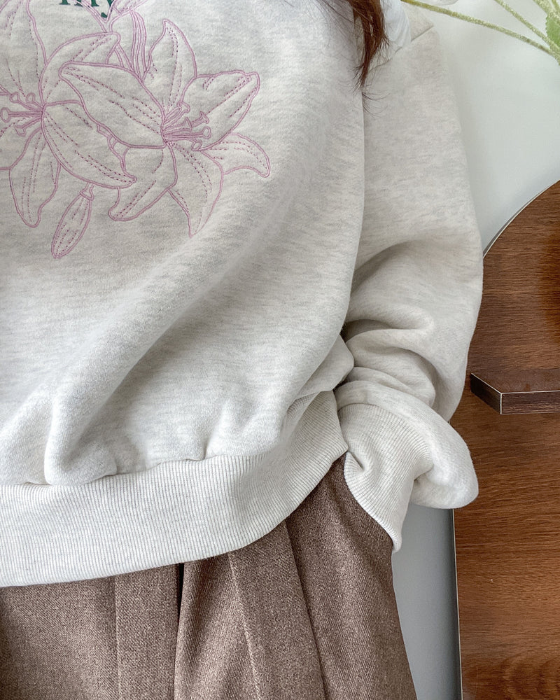 Embroidery Lily Top  花朵刺繡印花衛衣/ TP9196