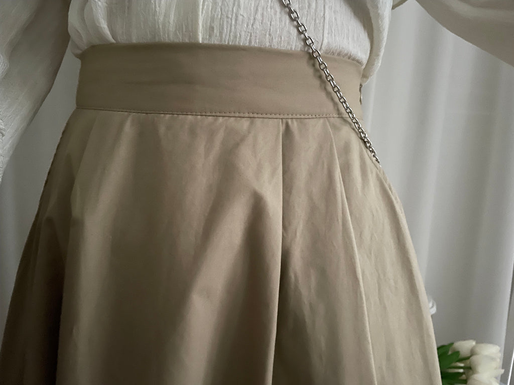 Beige Flair 優雅隨性挺身杏色口袋傘裙, Skirt/ SK8730