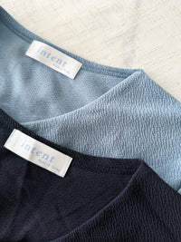 【Intent x Korea label 每日穿著顯瘦款】圓V領防皺束腰顯瘦連身裙, Dress/ DS9522 （navy sold out)