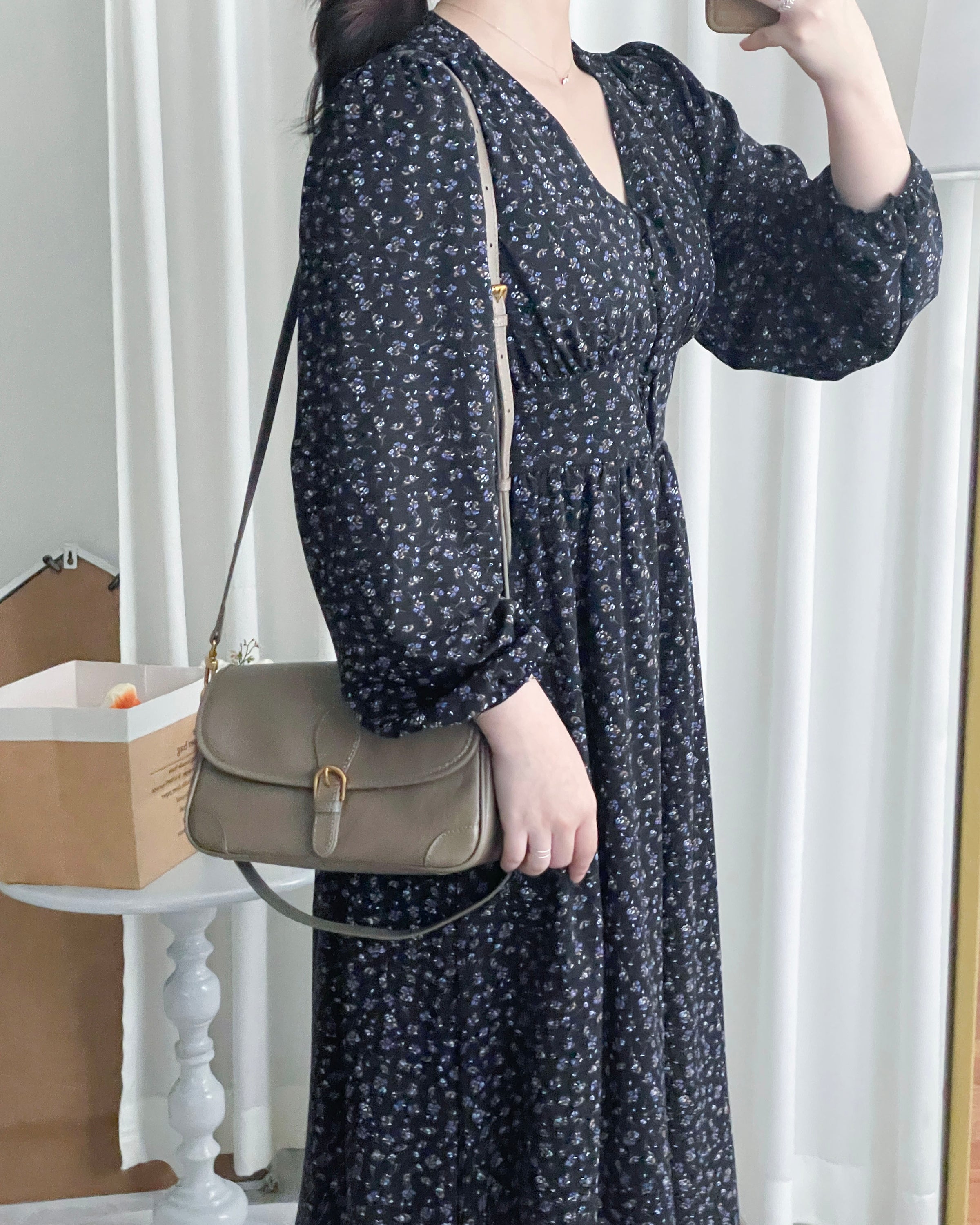 French Floral Button Dress 法式V領單色印花顯瘦腰封連身裙/ DS1060 (White Soldout)