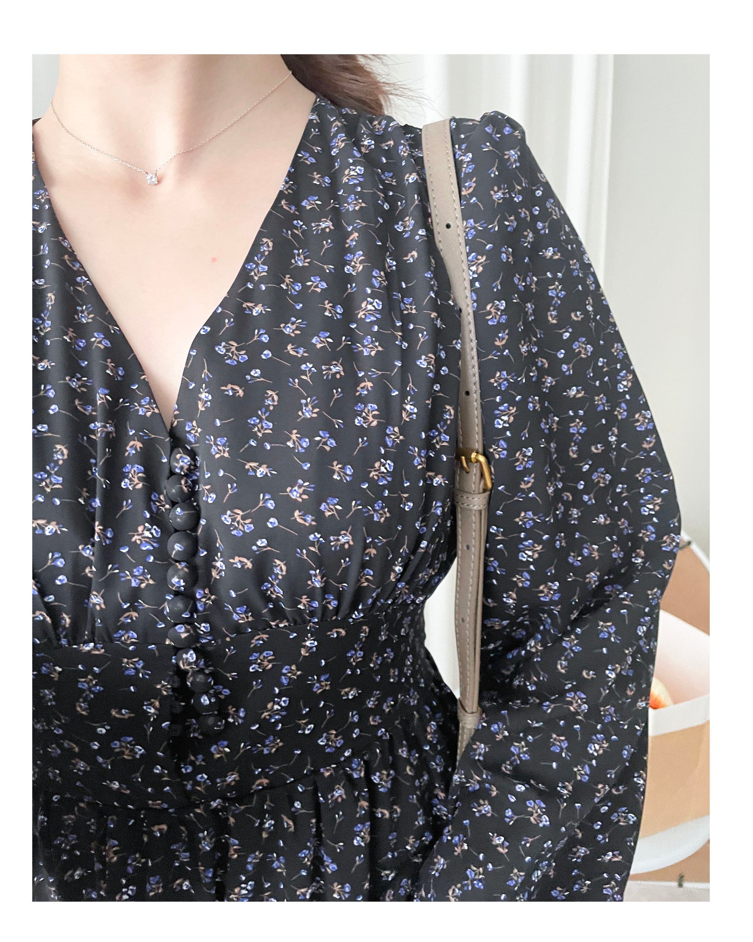 French Floral Button Dress 法式V領單色印花顯瘦腰封連身裙/ DS1060 (White Soldout)