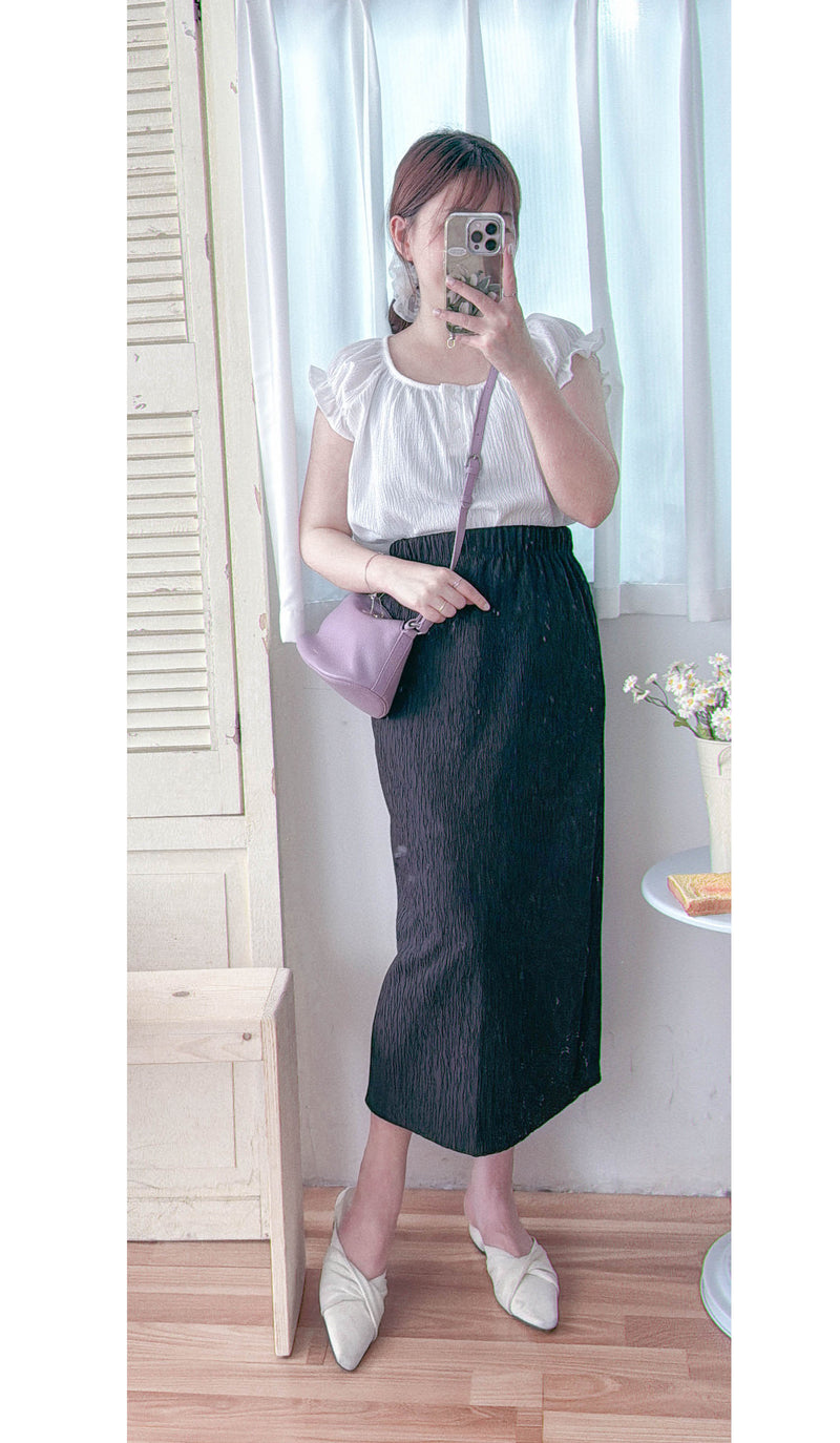Wavy Patterned Skirt  立體花紋不貼顯瘦直裙/ SK8898