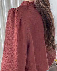BrickRed Ruffle V Blouse 磚紅立體壓褶 V領荷葉邊襯衫/ BU9129