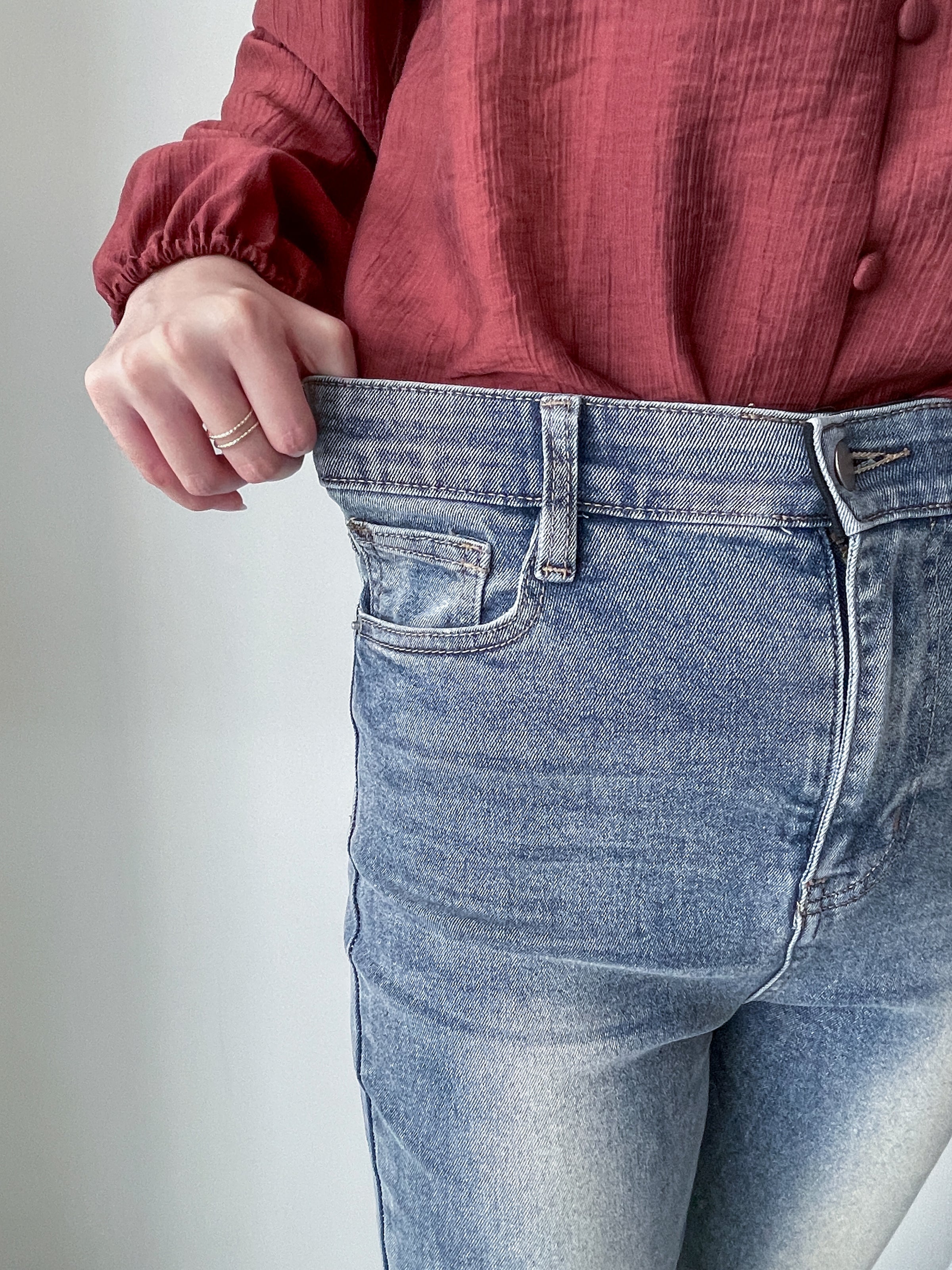 Slim Stretch Flared Jeans 高彈力顯瘦微喇叭牛仔褲/  PT8476