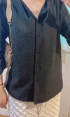 (穿出剪裁) Daisy 立體花車褶V領質感, Blouse/ BU9006