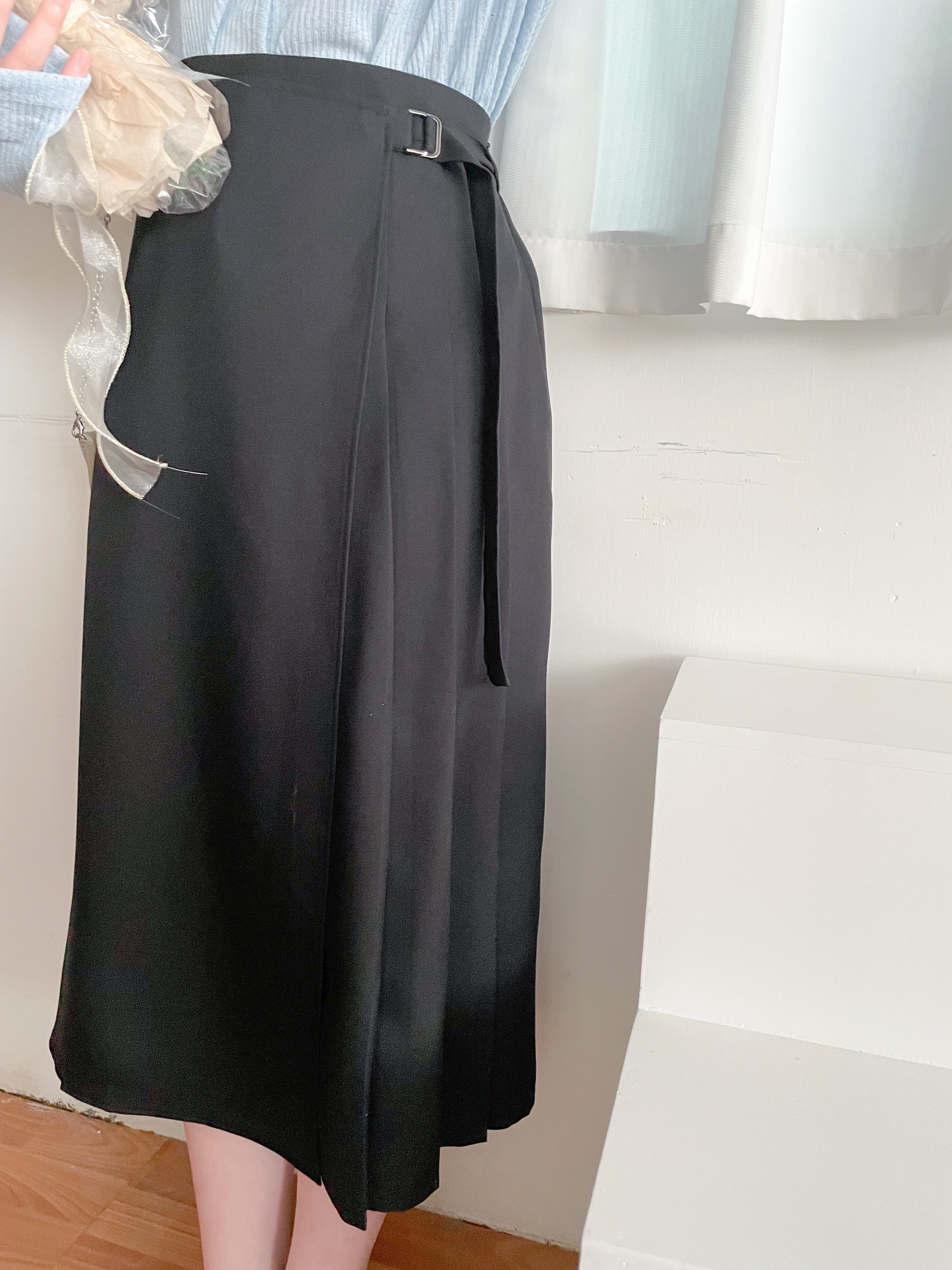 Side Pleated 側釦設計不規則半身裙, Skirt/ SK8797