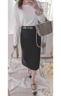 （附送腰帶) Belt Skirt 簡潔腰身偏厚棉後開叉直身裙/ SK8854