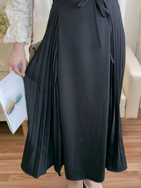 Alice Dress 彈性修身平領優雅左右百褶連身裙/ DS9837