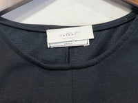 （ V Pleated Dress 裙身顯瘦車褶設計日常連身裙/ DS9631 （black sold out)