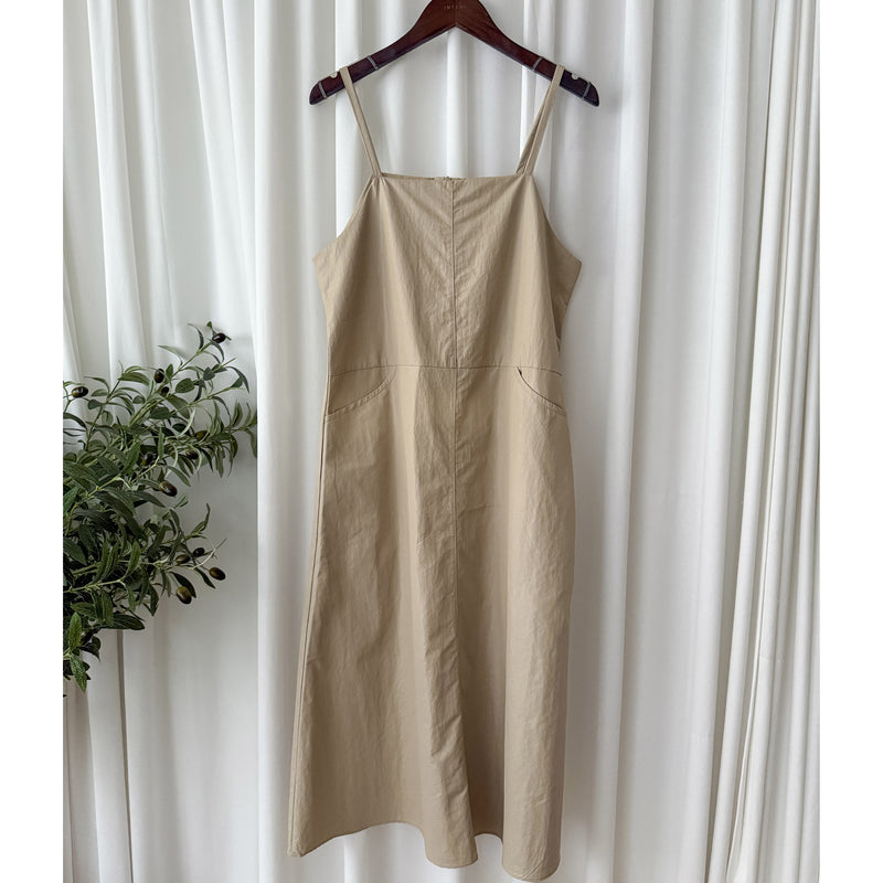 Casual Elegant Vest Dress 輕盈隨性感杏色仿皮吊帶裙/ DS9756