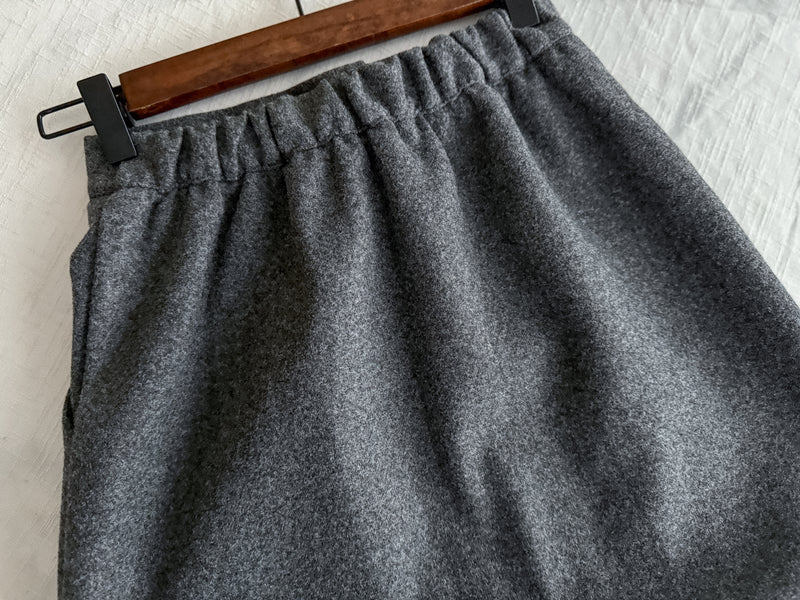 （非常百搭顯瘦) Sophia Skirt 挺身顯瘦厚綿微傘口袋百搭裙/ SK8853