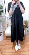 （ V Pleated Dress 裙身顯瘦車褶設計日常連身裙/ DS9631 （black sold out)