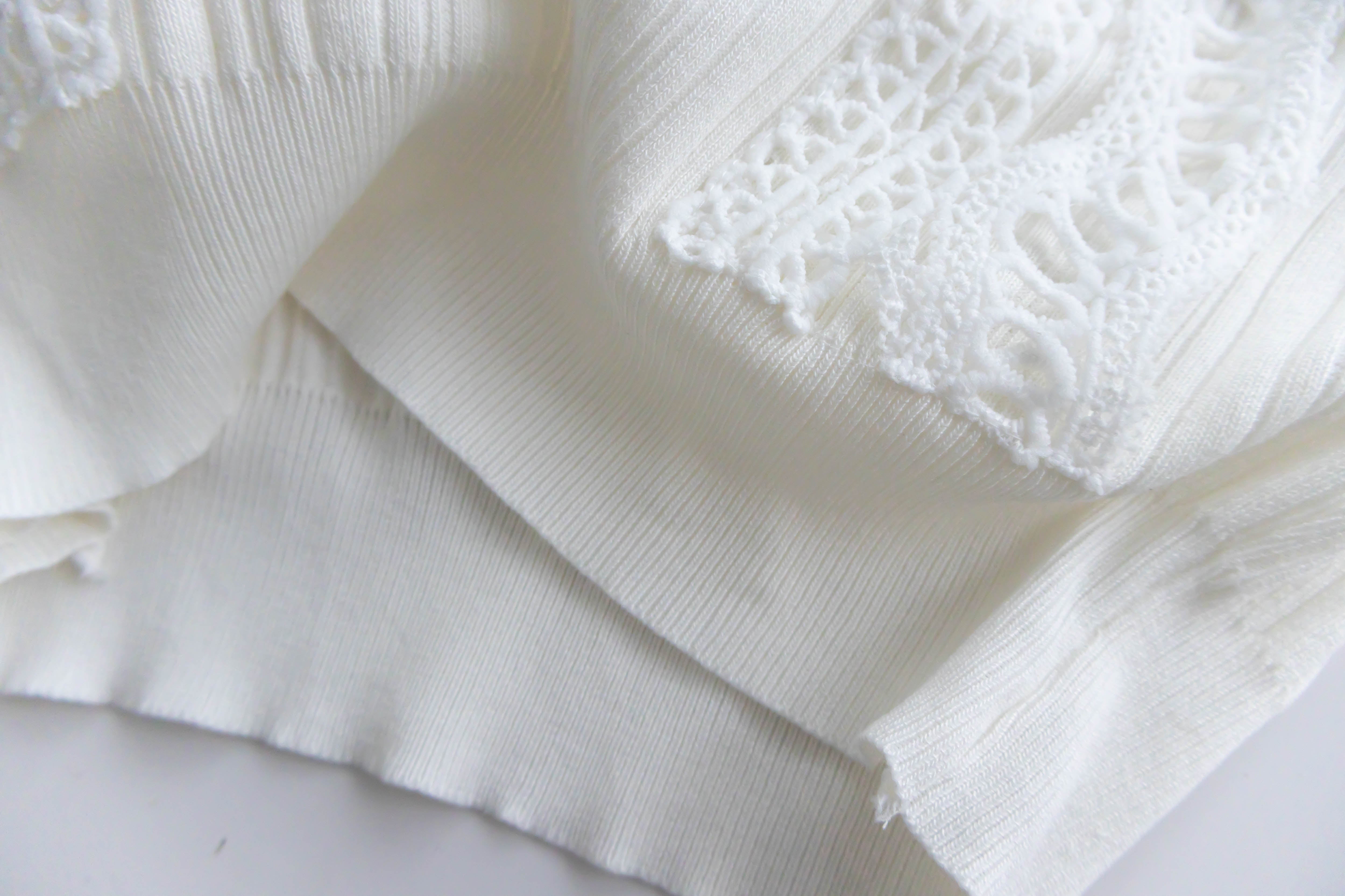 White Lace 白色精緻通花邊拼雪紡手袖線衫, Top/ TP8889