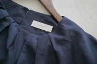 Pleated Tie-waist Top 簡約光澤深藍綁帶上衣/ TP9169