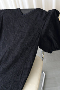 [限量現貨回歸 White］Embriodery Dress V領鏤空刺繡舒適連身裙/ DS9954