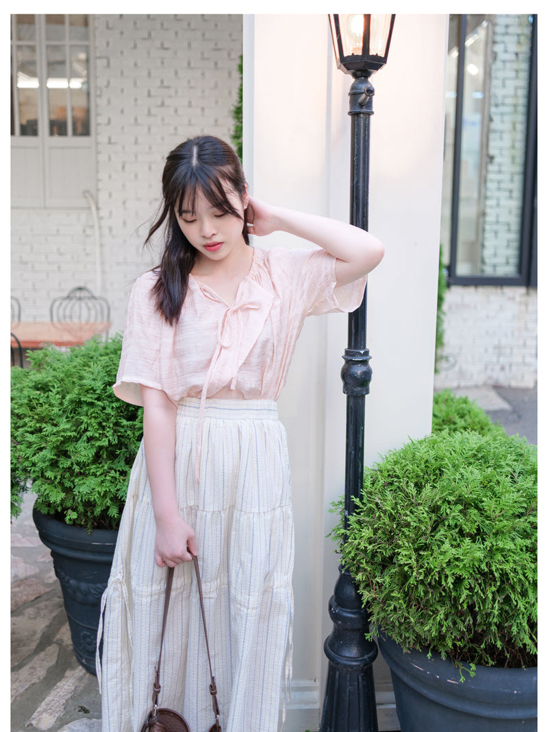 champagne Ribbon Blouse 輕柔質感繫帶紋理上衣/ BU9112