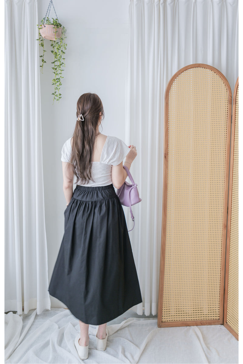 Button Skirt 腰封修腰設計口袋半裙/ SK8899 (black sold out)