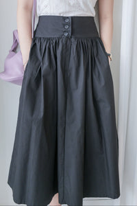 Button Skirt 腰封修腰設計口袋半裙/ SK8899 (black sold out)