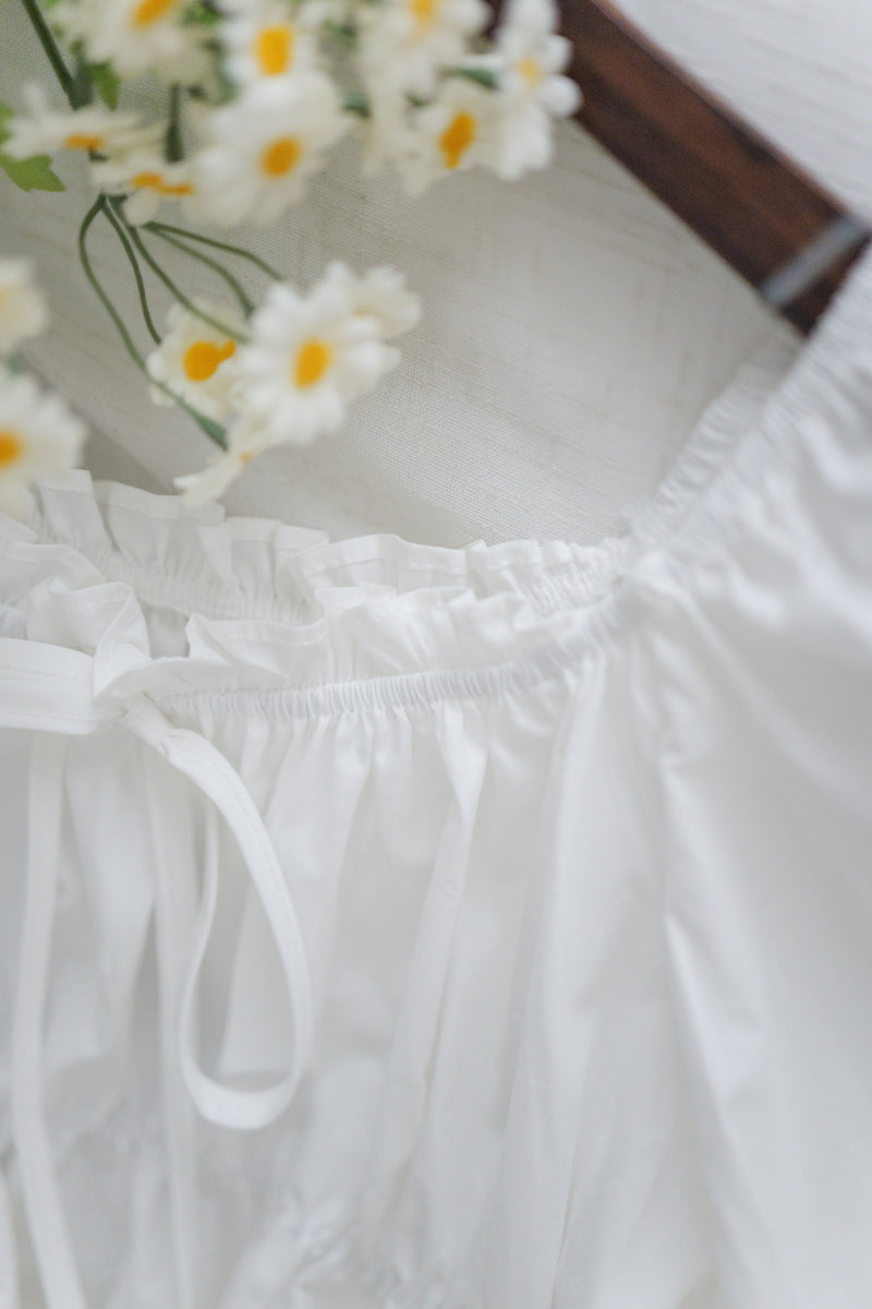 Dora Blouse 花邊領口橡筋腰上衣/ TP9168 (white sold out)