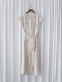 Front Twist Dress 杏色前綁帶簡約連身裙/ DS9972