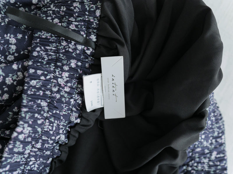 Floral Tiered Skirt 深藍漫步手繪碎花層次長裙/ SK8905