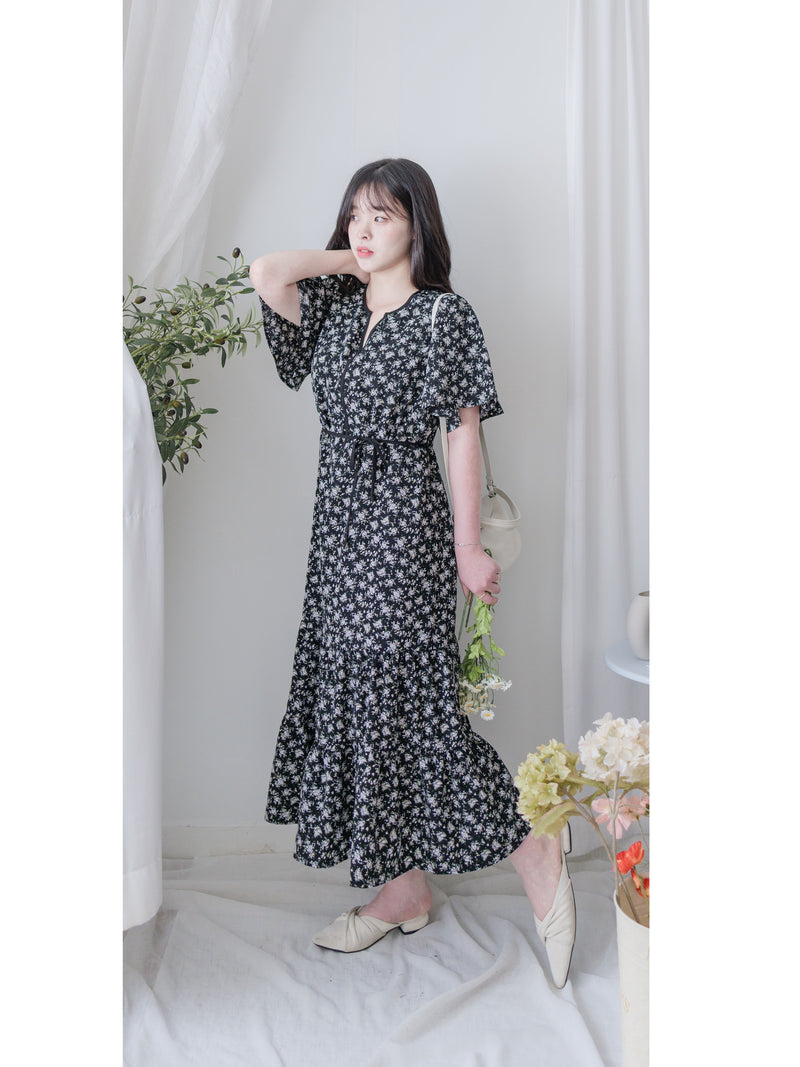 bouquet Dress 裝飾線幾何領口後橡筋印花連身裙/ DS9974