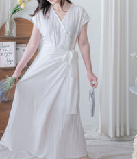 Wrap Dress 舒適顯瘦疊領綁帶修腰連身裙/ DS9985